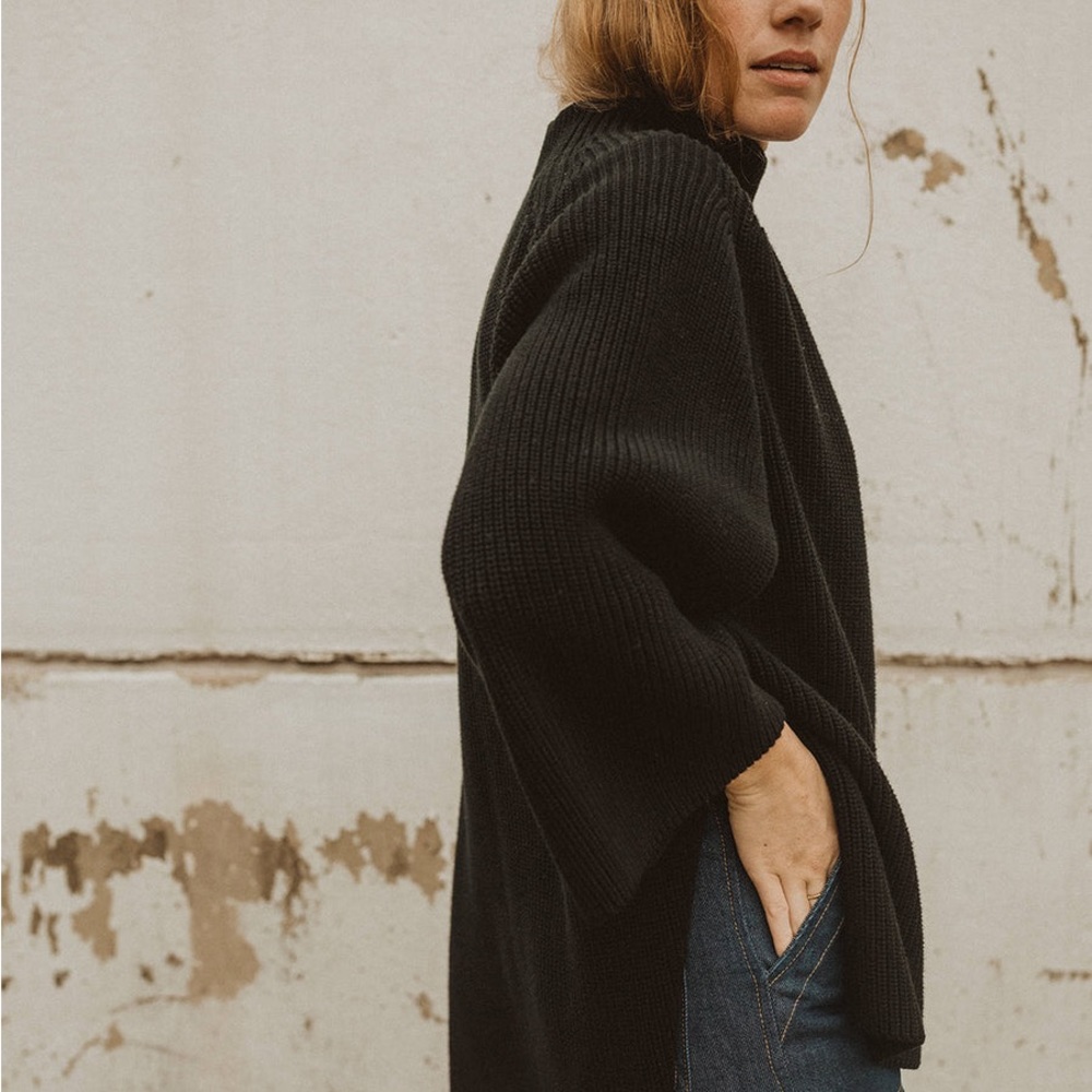 Esby Yates Sweater Black L USA $400 New